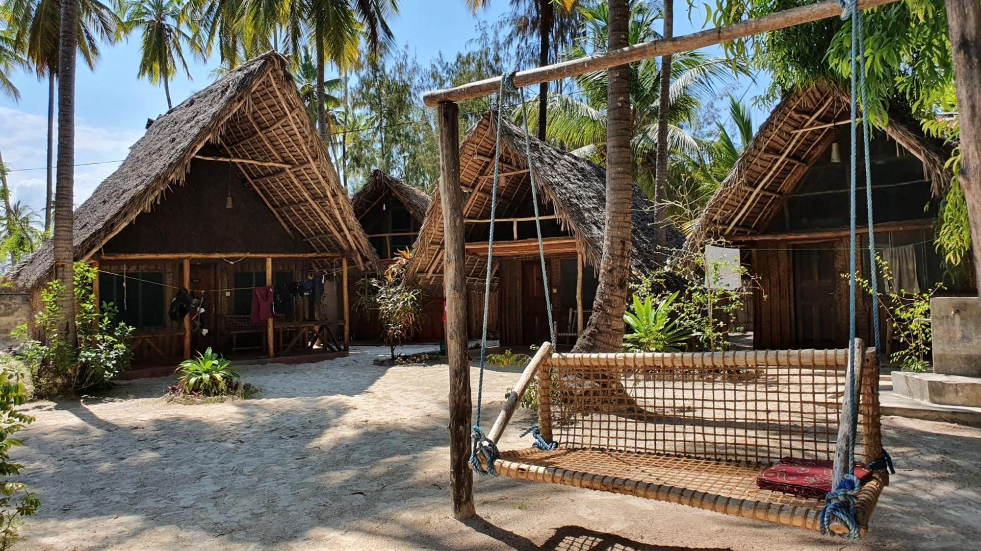 Your Zanzibar Place Hostal *